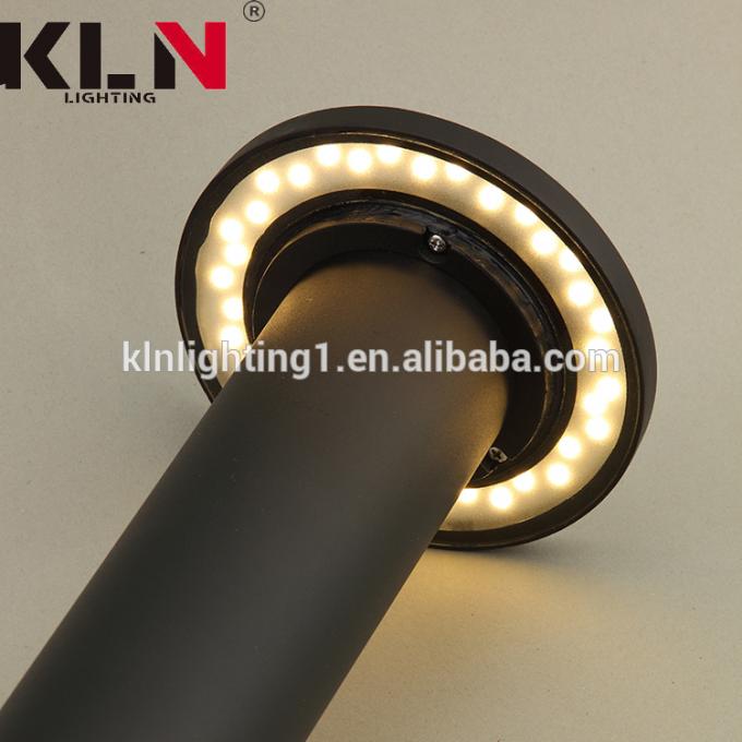Luz al aire libre de aluminio del césped del material IP65 SMD2835 LED del paisaje moderno barato de Foshan y luz de poste