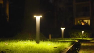 Luz al aire libre de aluminio del césped del material IP65 SMD2835 LED del paisaje moderno barato de Foshan y luz de poste proveedor